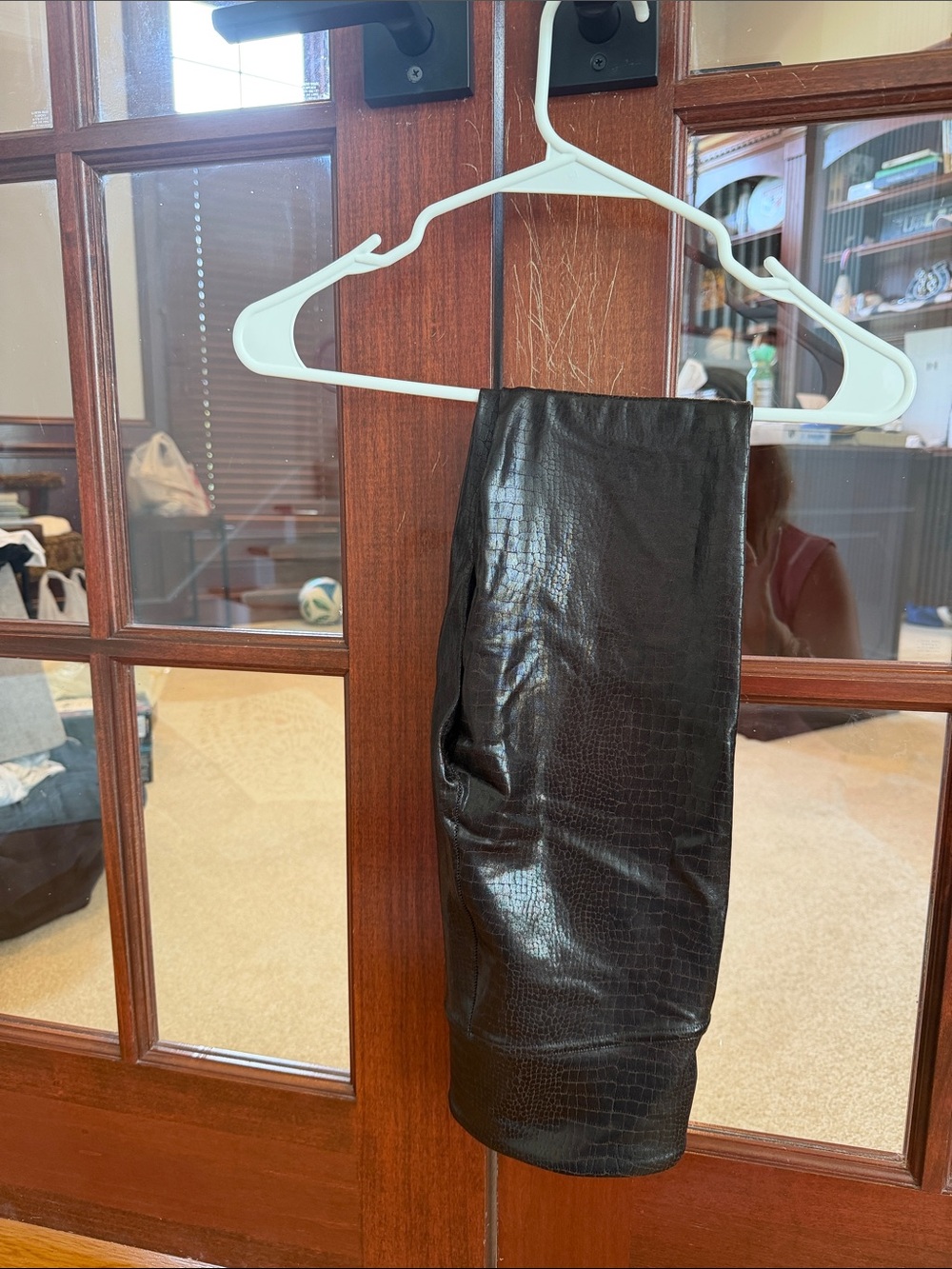 SPANX Black Faux-Leather Croc-Embossed Leggings